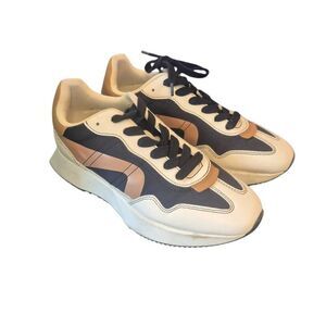 Steve Madden Women's White/Tan/Black Faux Leather Julez Platform Tea Sneakers